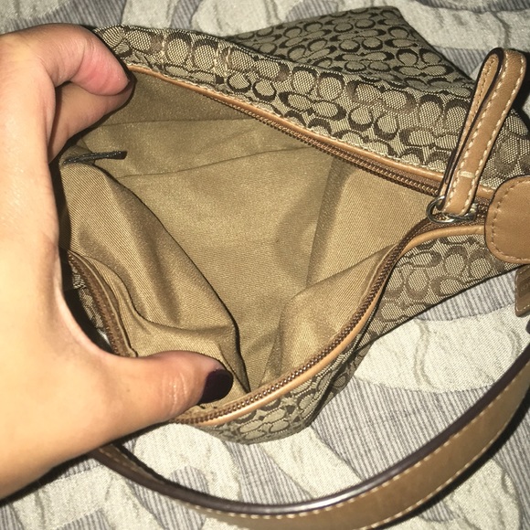 Coach shoulder sack - Picture 2 of 2